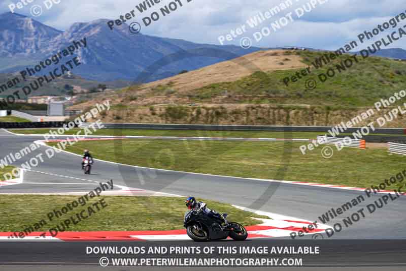 cadwell no limits trackday;cadwell park;cadwell park photographs;cadwell trackday photographs;enduro digital images;event digital images;eventdigitalimages;navarra;no limits trackdays;peter wileman photography;racing digital images;trackday digital images;trackday photos